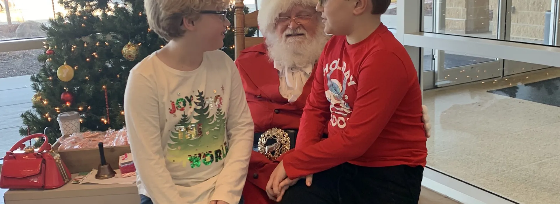 santa mrs claus and child